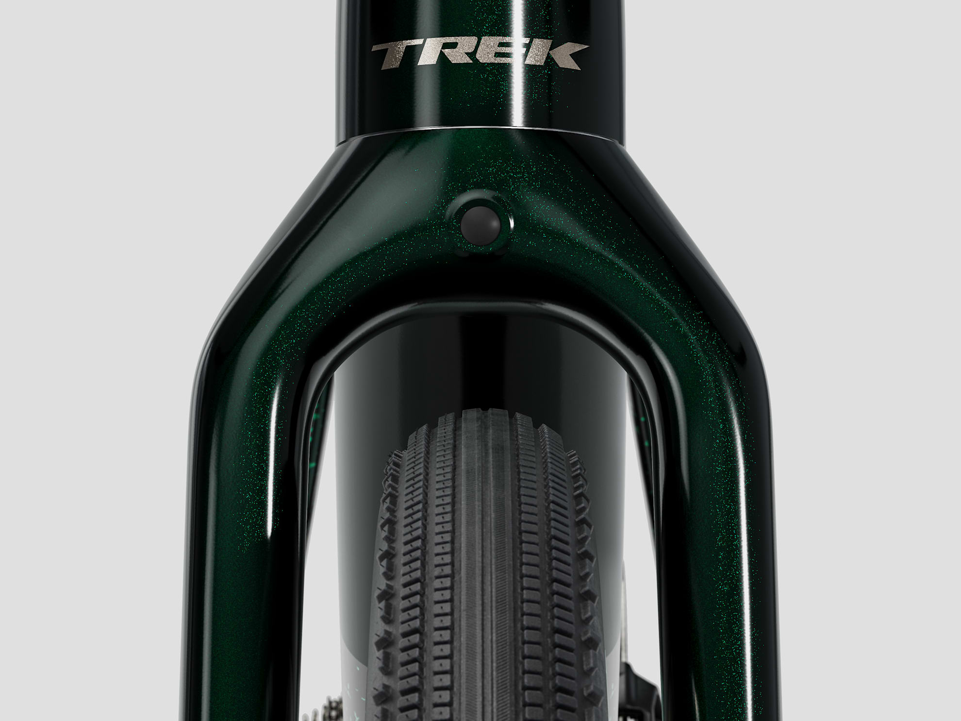Trek Checkpoint SL 6 AXS carbon fork with wide gravel tyre clearance