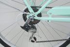Ladies Cruiser Bike Shimano rear gear system drivetrain close up